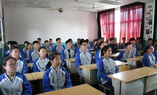 【职业教育】职业教育进入了发展黄金期 要下大力气抓好