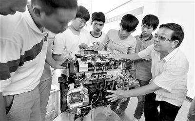 我国已建设职教集团1400余个近3万家企业参与